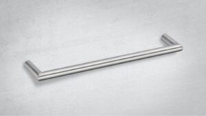 Design-Bügelgriff Melsungen Edelstahl gebürstet - 204 mm lang  vor weißem Hintergrund
