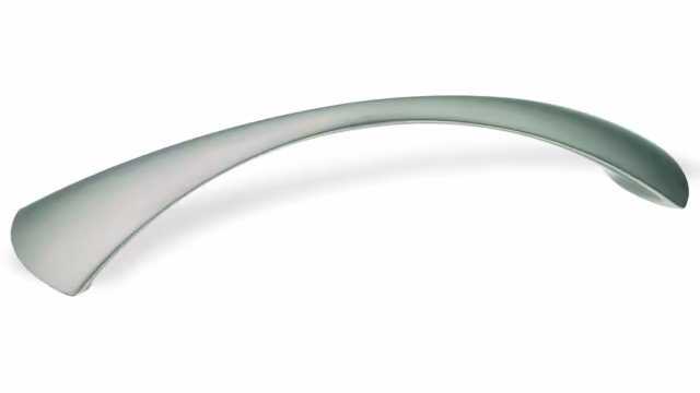Design-Segmentbogengriff Sankt-Augustin Zamak edelstahlfinish - 157 mm lang vor weißem Hintergrund