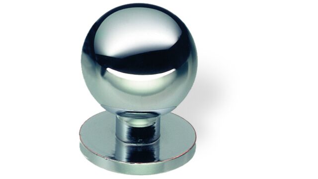 Designknopf Bad-Salzungen Messing verchromt poliert - 20 mm lang  vor weißem Hintergrund