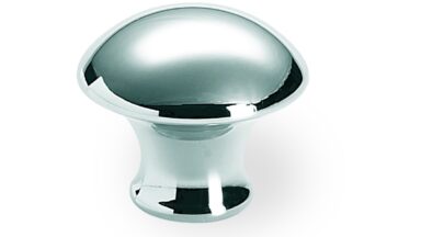 Designknopf Dingolfing Messing verchromt poliert - 31 mm lang vor weißem Hintergrund