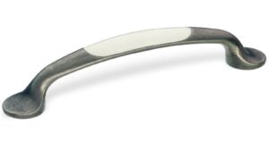 Landhausgriff Rheda-Wiedenbrück Zamak Zinn antik / Kunststoff weiß - 170 mm lang  vor weißem Hintergrund