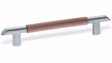 Stangengriff Solingen Zamak verchromt matt / Buche lackiert - 178 mm lang vor weißem Hintergrund