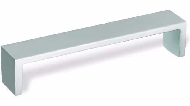 Design-Bügelgriff Erkelenz Zamak verchromt matt - 168 mm lang vor weißem Hintergrund
