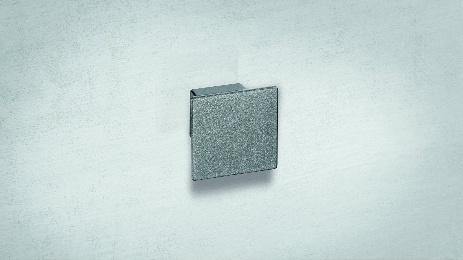 Designgriff-Wetzlar-chrom-Zinkdruckguss-laenge-40-SW-210130-anwendung Designgriff Wetzlar Zamak verchromt poliert - 40 mm lang vor weißem Hintergrund