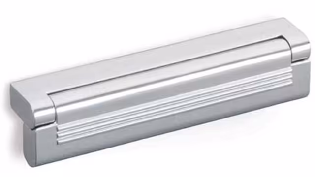 Klappgriff Eshwege Zinkdruckguß - chrom glänzend - 140 mm lang vor weißem Hintergrund