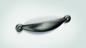 Landhausgriff Lahr Zamak messing brüniert - 142 mm lang  vor weißem Hintergrund