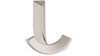 Mantelhaken Hohen-Neuendorf Zamak edelstahlfinish - 65 mm lang  vor weißem Hintergrund