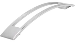 Griff Erwitte Zinkdruckguß - chrom glänzend - 201 mm lang  vor weißem Hintergrund