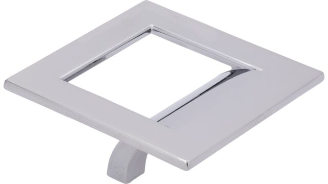 Griff Wardenburg Zinkdruckguß - chrom glänzend - 64 mm lang  vor weißem Hintergrund