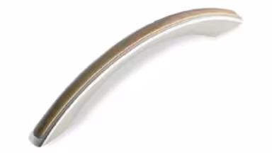 Griff + Einlage Herford Kunststoff metallisiert nickel matt holzeffekt kirschfarbig - 134 mm lang vor weißem Hintergrund