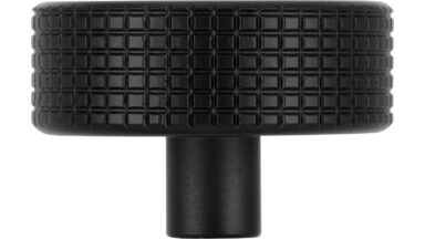 Knopf Steinau Druckguss schwarz matt pulverbeschichtet - 38 mm lang  vor weißem Hintergrund