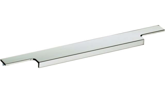 Profilgriff Kronach Aluminium edelstahlfinish - 495 mm lang vor weißem Hintergrund