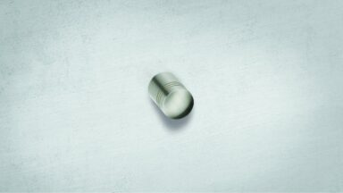 Zylinderknopf Panketal Edelstahl gebürstet - 20 mm lang  vor weißem Hintergrund