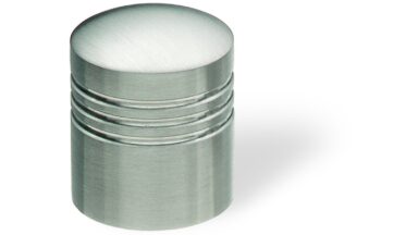 Zylinderknopf Panketal Edelstahl gebürstet - 25 mm lang vor weißem Hintergrund