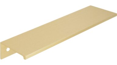 Griffleiste Gudensberg Aluminium messing feingeschliffen - 145 mm lang  vor weißem Hintergrund