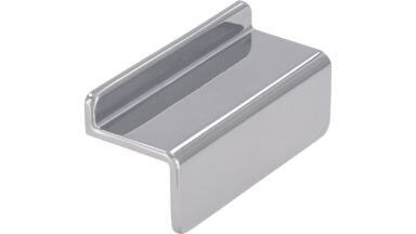 Griffleiste Niebüll Druckguss chrom glänzend - 50 mm lang  vor weißem Hintergrund