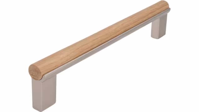 Griff Großräschen Holz - Druckguss edelstahleffekt eiche natur lackiert - 188 mm lang vor weißem Hintergrund