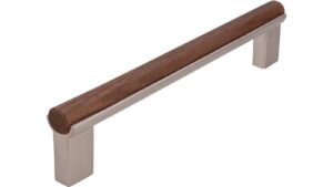 Griff Großräschen Holz - Druckguss edelstahleffekt nussbaum natur lackiert - 188 mm lang  vor weißem Hintergrund