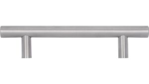 Griff Höhr-Grenzhausen Edelstahl fein geschliffen - 146 mm lang  vor weißem Hintergrund