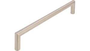 Griff Schlitz Druckguss vernickelt feingeschliffen - 168 mm lang  vor weißem Hintergrund