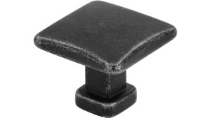 Knopf Wölfersheim Druckguss eisenfarbig getrommelt matt - 30 mm lang vor weißem Hintergrund