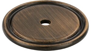 Unterlage Bad Lauchstädt Druckguss altmessingfarbig brüniert getrommelt - 35 mm lang vor weißem Hintergrund