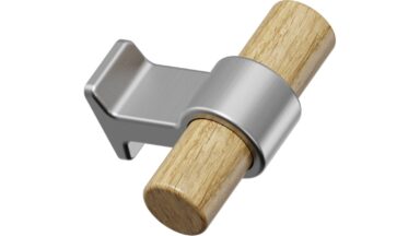 Knopf BOND-KNOB Eiche FSC 100%-Zink - Lackiert/Edelstahloptik - 50 mm lang vor weißem Hintergrund