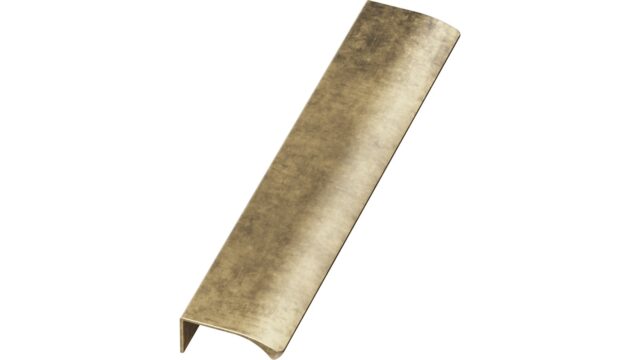 Griffleiste EDGE-Straight Aluminium - Messing antik - 100 mm lang vor weißem Hintergrund