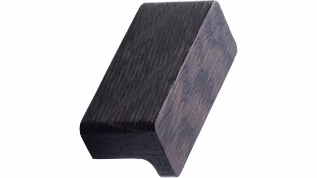 Griffleiste ELAN-Wood Eiche FSC 100% - Dunkelbraun - 50 mm lang  vor weißem Hintergrund