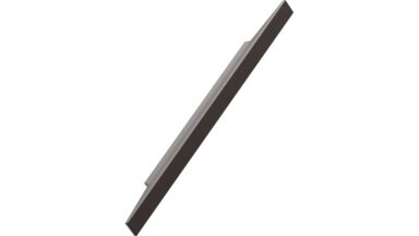 Griffleiste FACET Aluminium - Mattbronze - 220 mm lang vor weißem Hintergrund