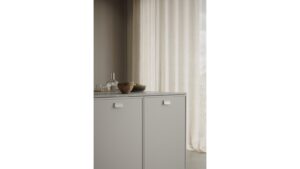 Griffleiste LEAF Zink - Beige Arizona - 85 mm lang  vor weißem Hintergrund