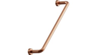 Griff LOUNGE Zink - Gebürstetes Kupfer - 174 mm lang vor weißem Hintergrund