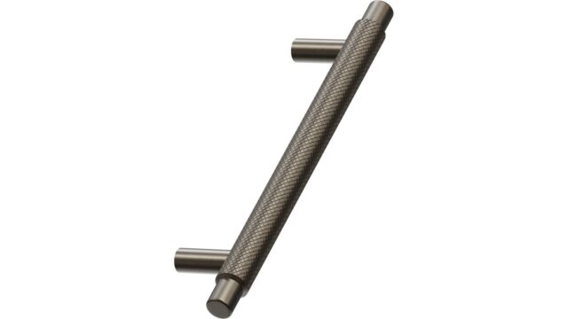 Griff MANOR-LONG Aluminium-Zink - Mattbronze - 694 mm lang  vor weißem Hintergrund