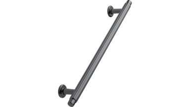 Griff VILLA-LONG Aluminium-Zink - Schwarz Nickel - 690 mm lang  vor weißem Hintergrund