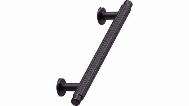 Griff VILLA-LONG Aluminium-Zink - Schwarz matt - 690 mm lang  vor weißem Hintergrund
