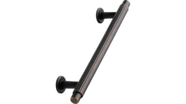 Griff VILLA Zink - Braun antik - 178 mm lang  vor weißem Hintergrund