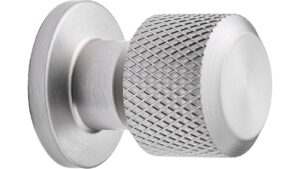 Knopf MANOR-ROUND Zink - Edelstahloptik - 30 mm lang  vor weißem Hintergrund