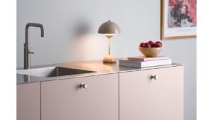 Knopf MANOR-ROUND Zink - Edelstahloptik - 30 mm lang  vor weißem Hintergrund