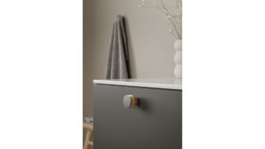 Knopf MELURA Eiche FSC 100%-Stahl - Lackiert/Edelstahl - 30 mm lang  vor weißem Hintergrund