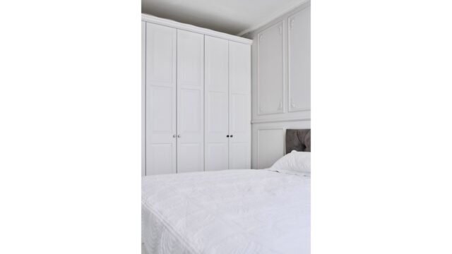 Knopf VILLA-ROUND Zink - Glanz Nickel - 30 mm lang  vor weißem Hintergrund