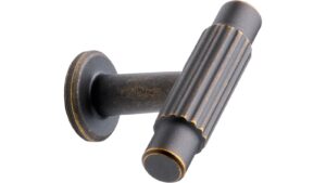 Knopf VILLA-T Zink - Braun antik - 50 mm lang vor weißem Hintergrund