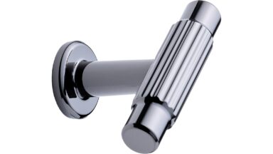 Knopf VILLA-T Zink - Schwarz Nickel - 50 mm lang vor weißem Hintergrund