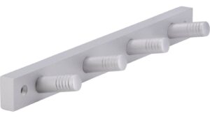 Hakenleiste Pfarrkirchen Holz buche weißaluminium - 280 mm lang  vor weißem Hintergrund