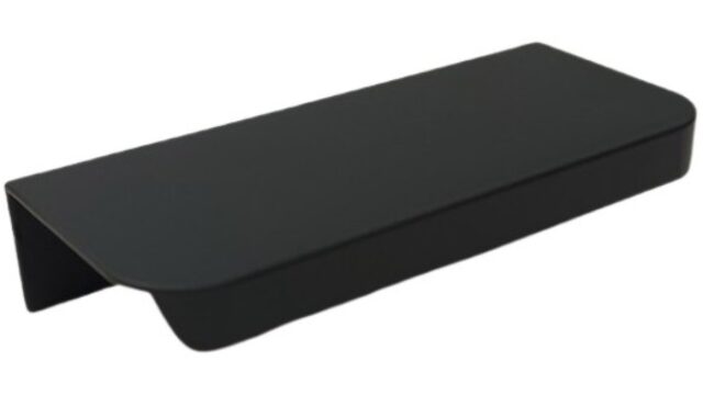 Griffleiste Breckerfeld aluminium - Schwarz matt pulverbeschichtet B50 Radius R10 - 84 mm lang  vor weißem Hintergrund