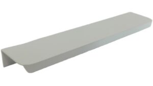 Griffleiste Breckerfeld aluminium - Weiß seidenmatt Pulverbeschichtung PB0 Radius R10 - 180 mm lang  vor weißem Hintergrund