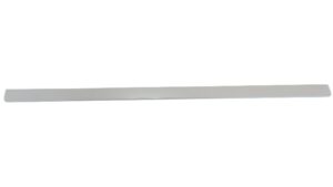 Griffleiste Breckerfeld aluminium - Weiß seidenmatt Pulverbeschichtung PB0 Radius R10 - 884 mm lang  vor weißem Hintergrund