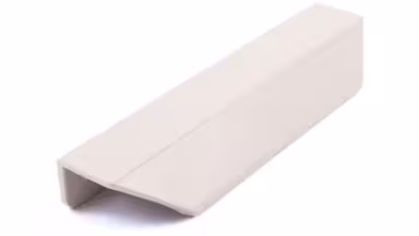 Griffleiste Kirchen Kunststoff - Beige - Kaschmirlack - 150 mm lang  vor weißem Hintergrund
