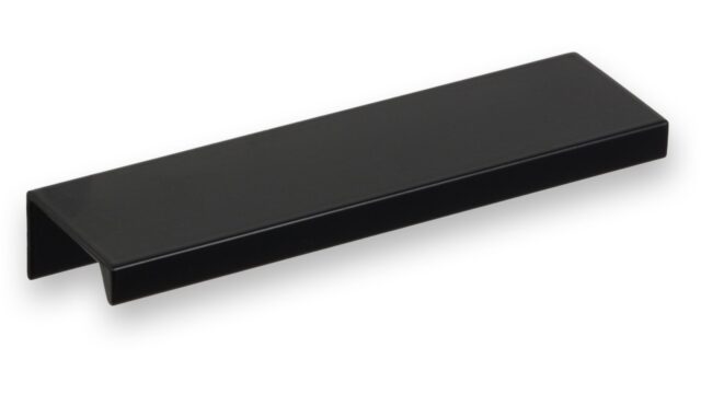 Griffleiste Schaafheim aluminium - Schwarz seidenmatt Pulverbeschichtung - 116 mm lang  vor weißem Hintergrund