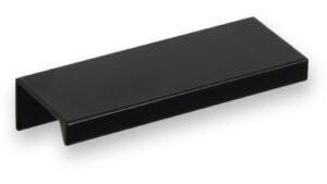 Griffleiste Schaafheim aluminium - Schwarz seidenmatt Pulverbeschichtung - 84 mm lang  vor weißem Hintergrund