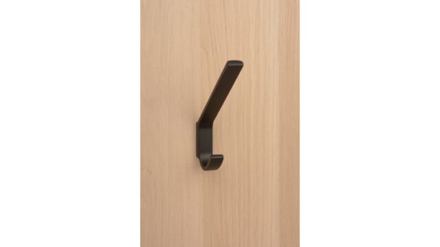 Haken Bad Liebenzell Metall - Schwarz matt Pulverbeschichtung - 113 mm lang  vor weißem Hintergrund